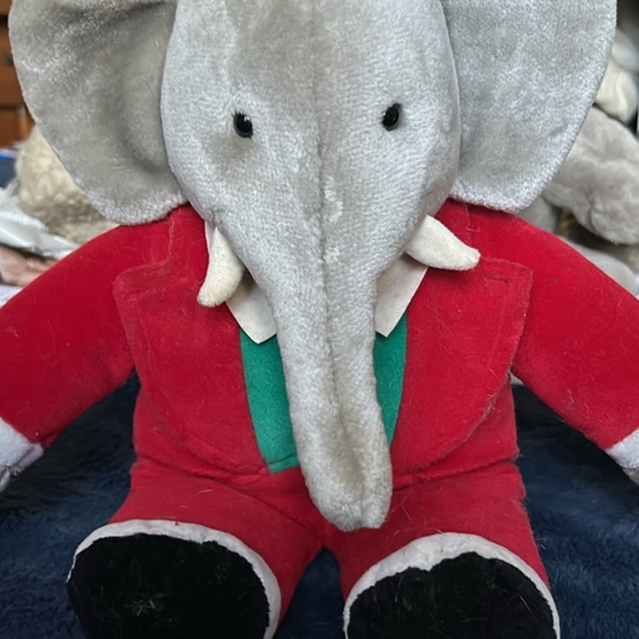 Stuffed Babar - Picture 1 of 4